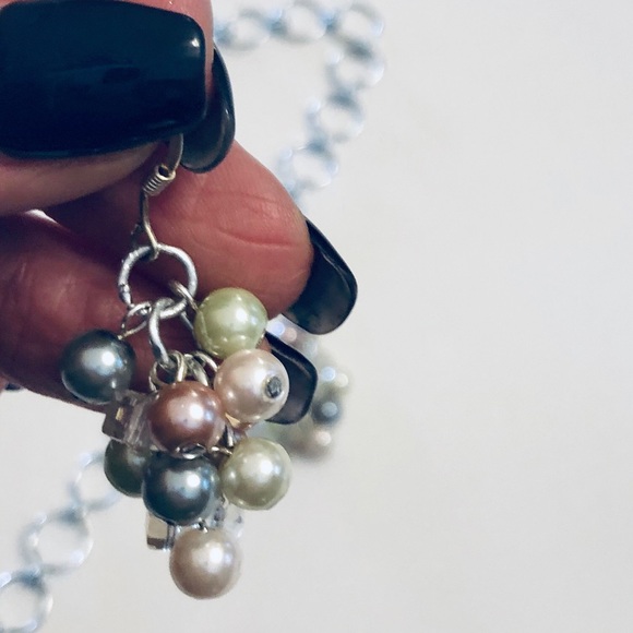 Handmade Crystal & Pearl Earring & Necklace set - Picture 2 of 8